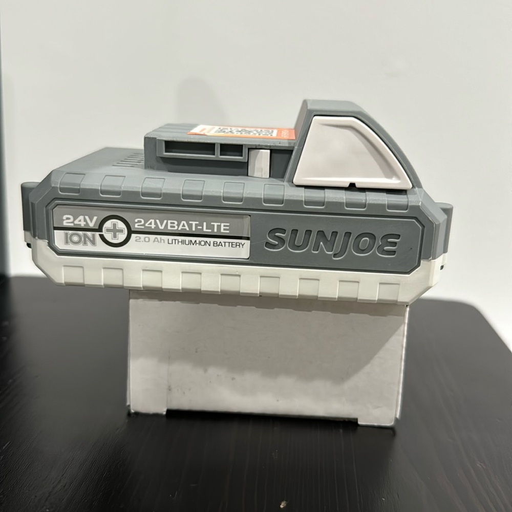 Sunjoe 2.0 Ah battery + charger